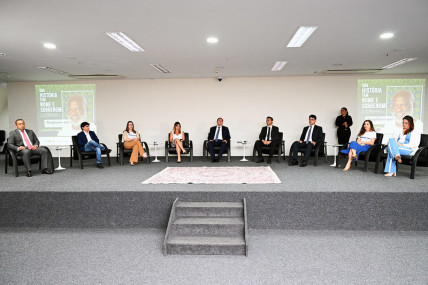 Autoridades durante a abertura da Semana Nacional de Registro Civil, no auditório Madalena Serejo, no Fórum de São Luís