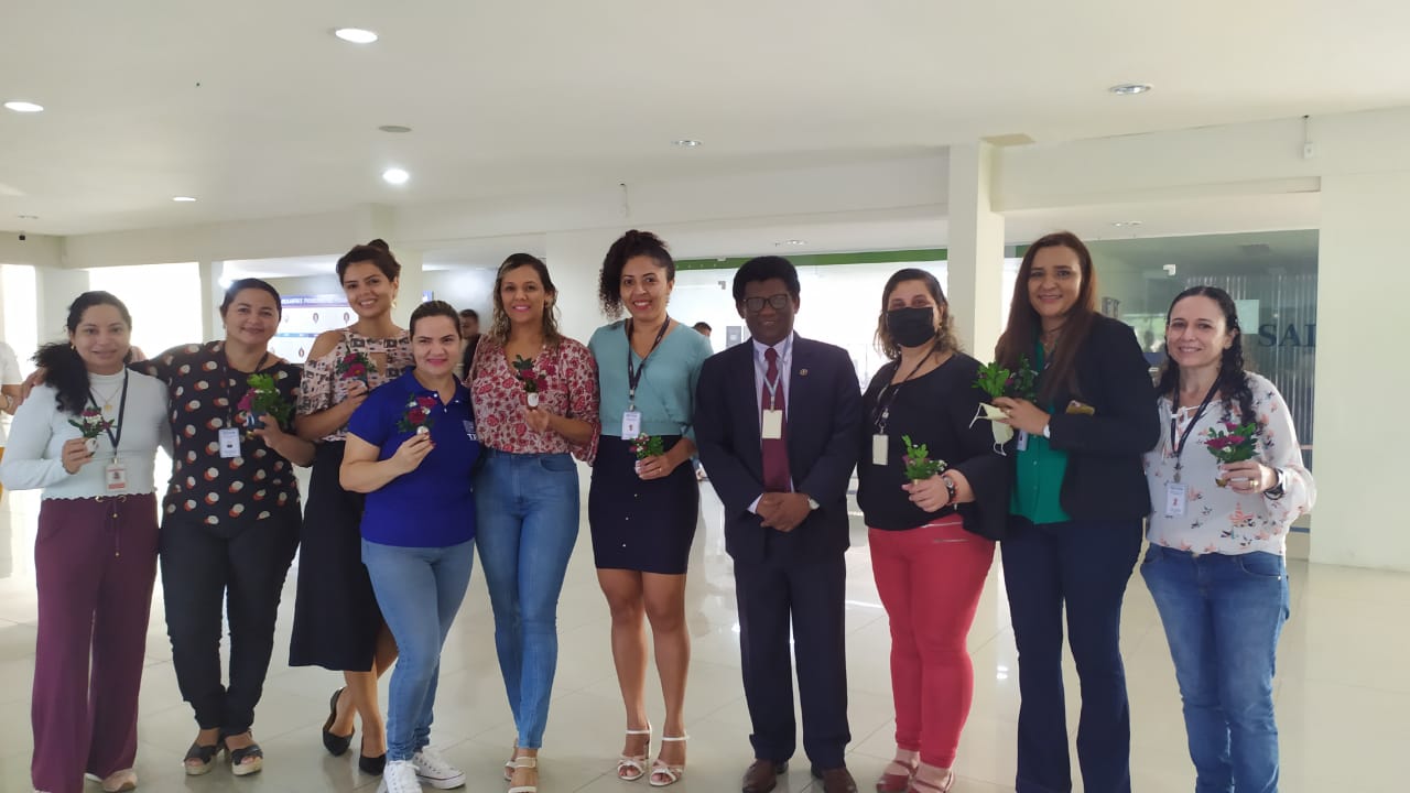 Juiz Diretor do Fórum presta homenagem às mães