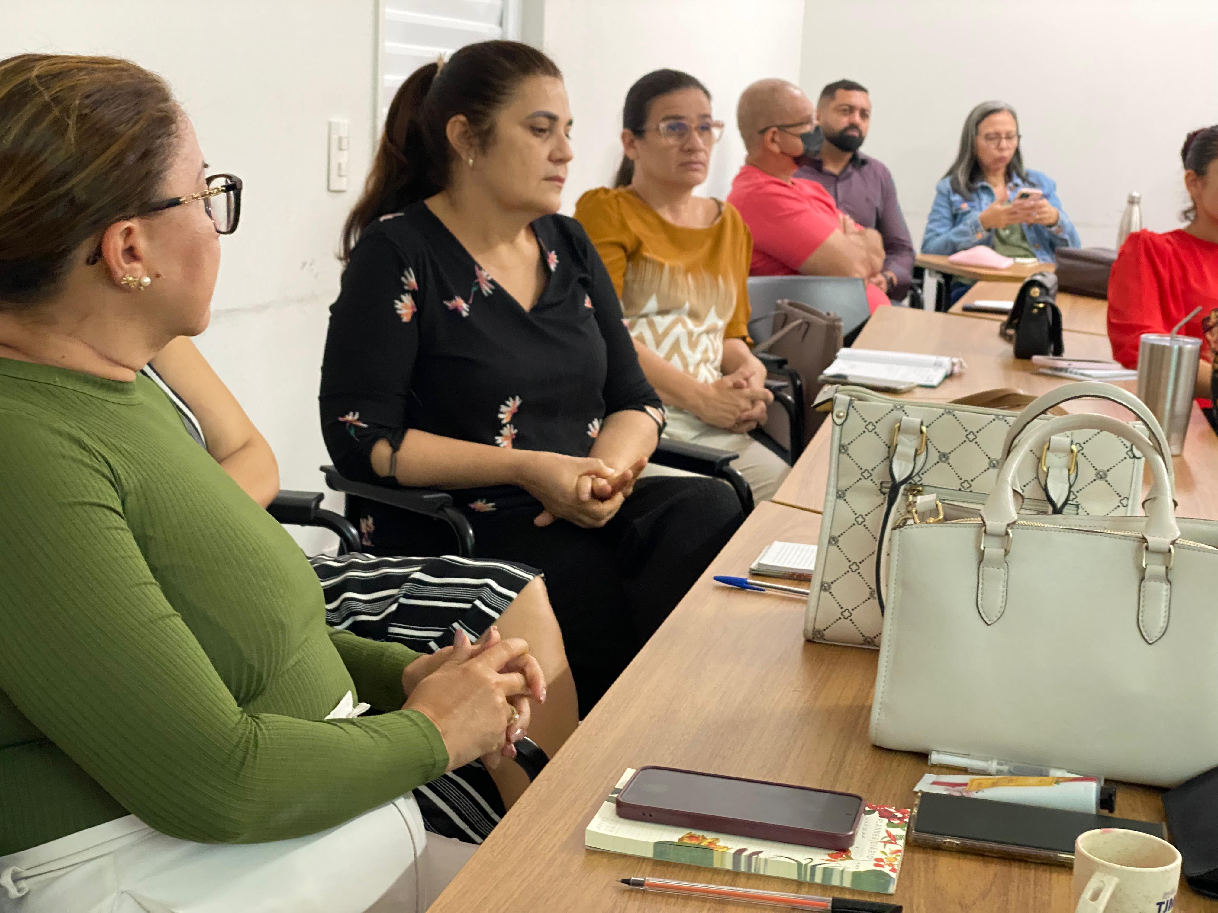 LABORATÓRIO DE REDAÇÃO PARA OFICIAIS DE JUSTIÇA