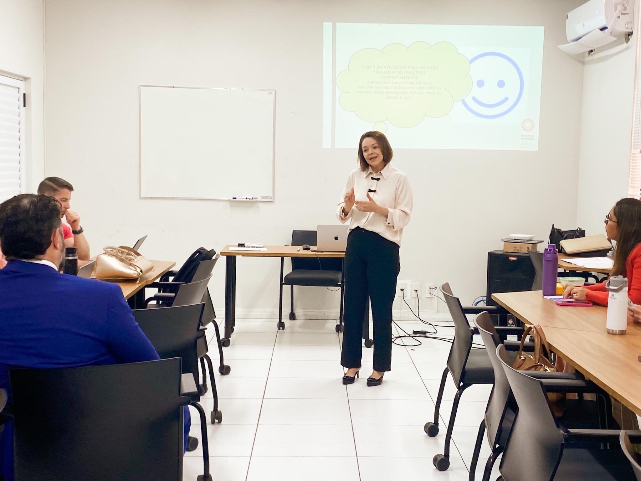 Psicóloga e doutora em Psicologia Social Rogener Almeida Santos Costa