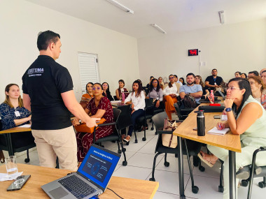Equipe do setor de Recursos Humanos do TJMA durante capacitação sobre o uso de inteligência art...