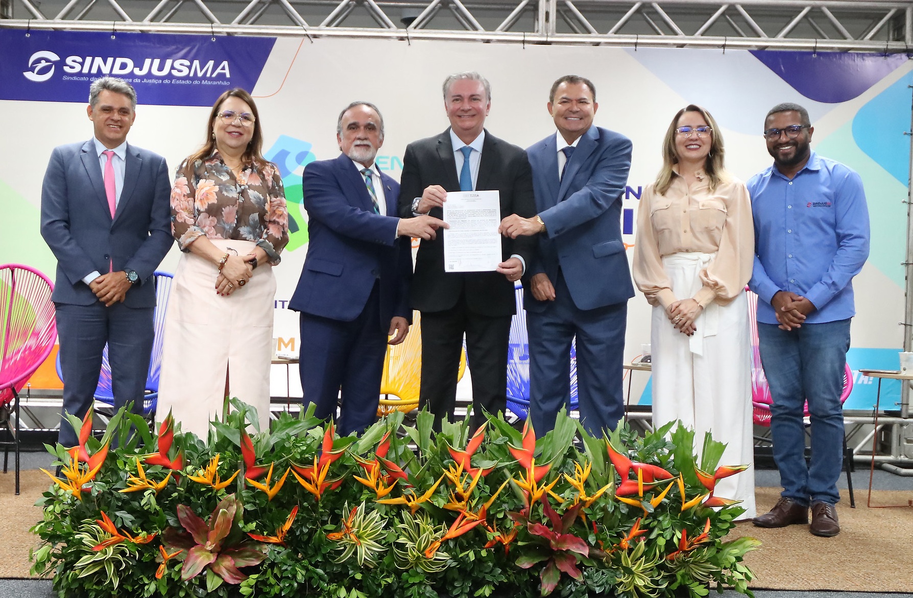 dia do auxiliar e técnico judiciário